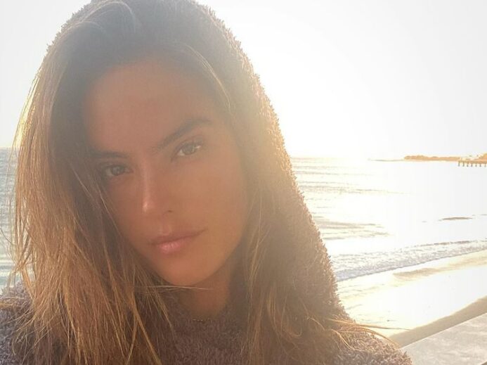 alessandraambrosio / Instagram A.A.