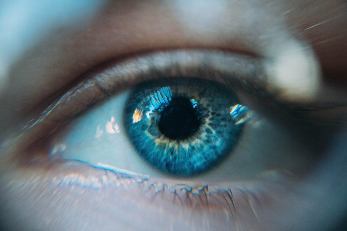 blue eye photo