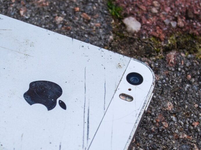 Ochránit svůj iPhone můžete překvapivě levně