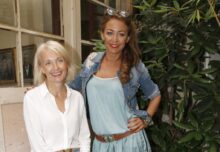 Kniha Babička se 22. 6. 2021 křtila v pražské kavárně Café Míšeňská.