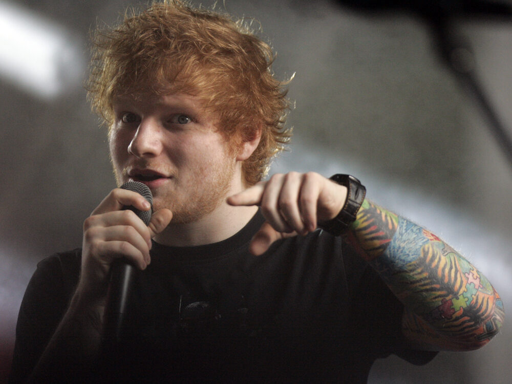 Ed Sheeran (31) a jeho velkorysost: Téměř 28 miliónů korun daruje malým hudebníkům