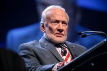 Buzz_Aldrin_(26370193556)