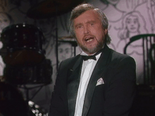 Komik Jiří Wimmer po celý svůj život psychicky trpěl a utápěl se v depresích. Dokonce se třikrát pokusil o sebevraždu