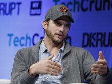 Ashton Kutcher promluvil o expartnerce Demi Moore: Byl na ni naštvaný