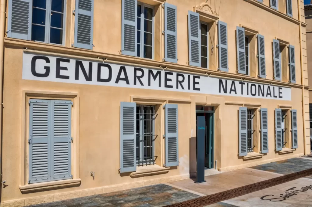 Četnická stanice v Saint Tropez