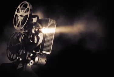 stará filmová promítačka