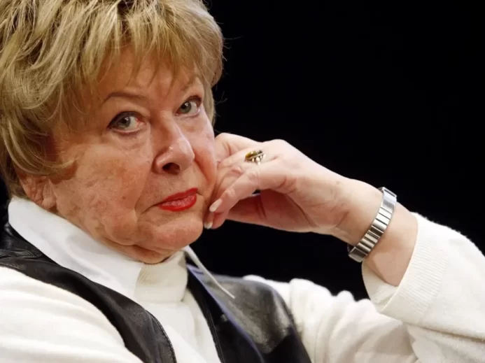 Fenomenální Pyšná princezna.