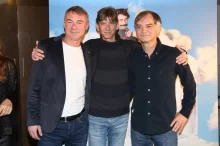 Hlavní protagonisté filmu Anděl Páně 2 spolu s režisérem.