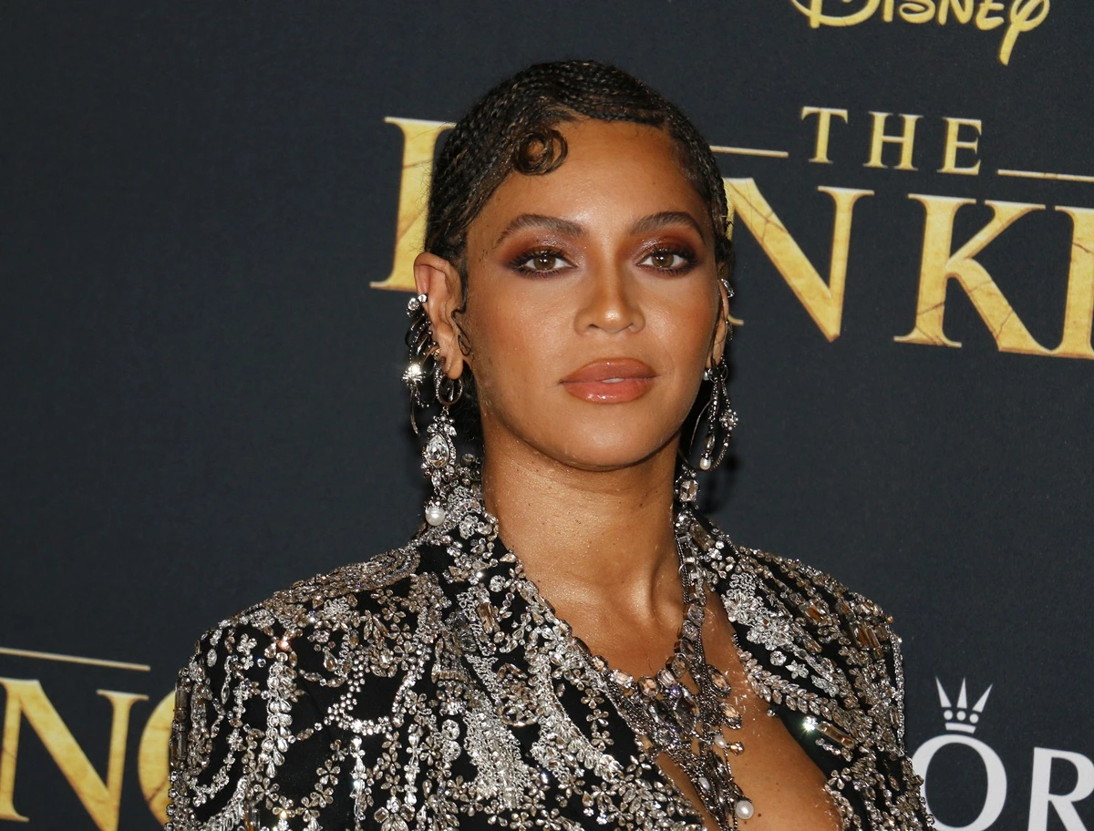 Zpěvačka Beyoncé premiéra Lví král