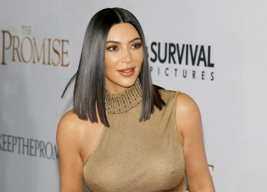 Kim Kardashian West na premiéře filmu 'The Promise' v Hollywoodu v roce 2017