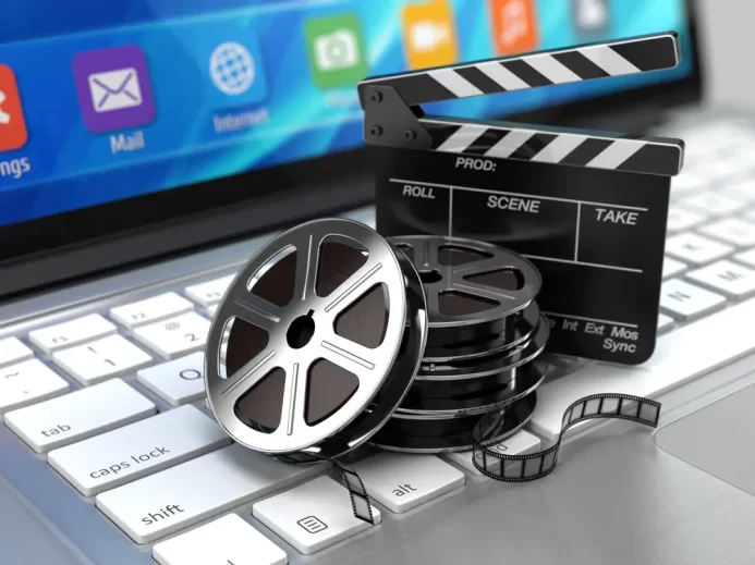 Laptop, filmová klapka a kamera – ikona videa