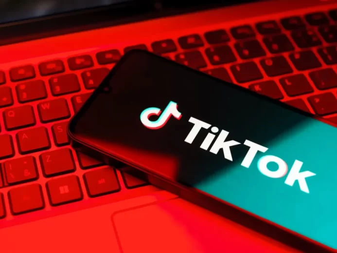 Sociální sítě nám ukazují vždy jen jednu stránku