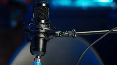 Proč nás tak fascinují podcasty? Stačí je poslouchat