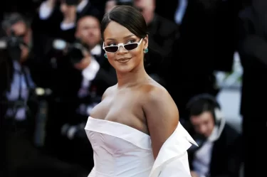 Rihanna 2017