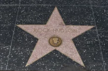 Hvězda herce Rocka Hudsona na americkém chodníku slávy.