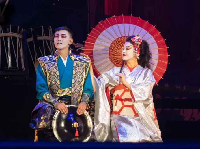Kabuki patří mezi tradiční formy japonského divadla Kabuki