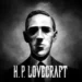 Stylizovaný černobílý portrét H. P. Lovecrafta v temném dýmu