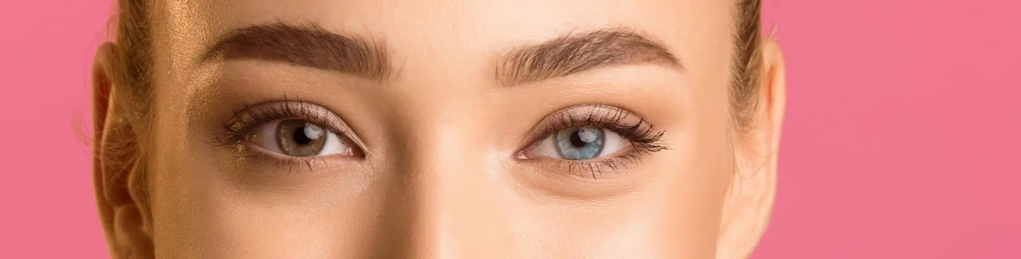 - VIPshow Heterochromie - každá duhovka má jinou barvu.