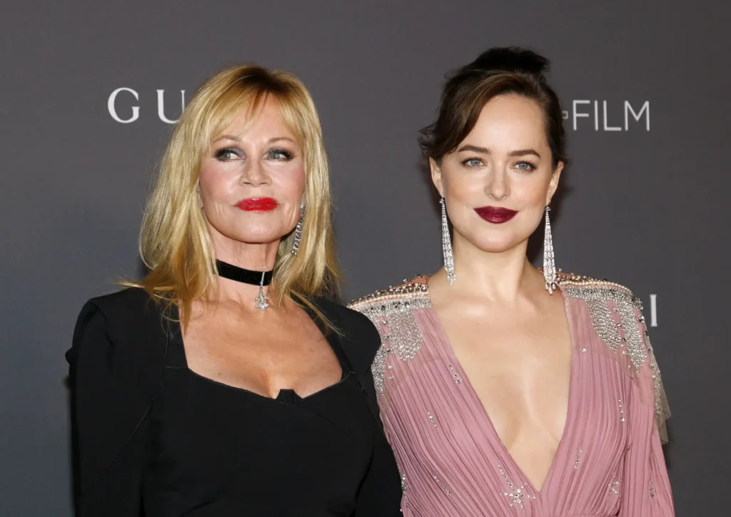 Melanie Griffith s Dakotou Johnson v roce 2017