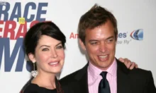 Lara Flynn Boyle s kolegou pozuje fotografům
