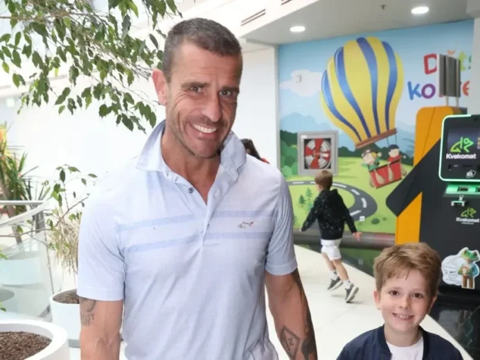 Robert Rosenberg s mladším synem Rockym.