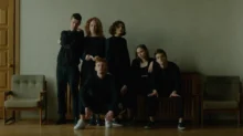 Dasha Plahtiy (druhá zprava) s kolegy při natáčení filmu Goodbye Golovin