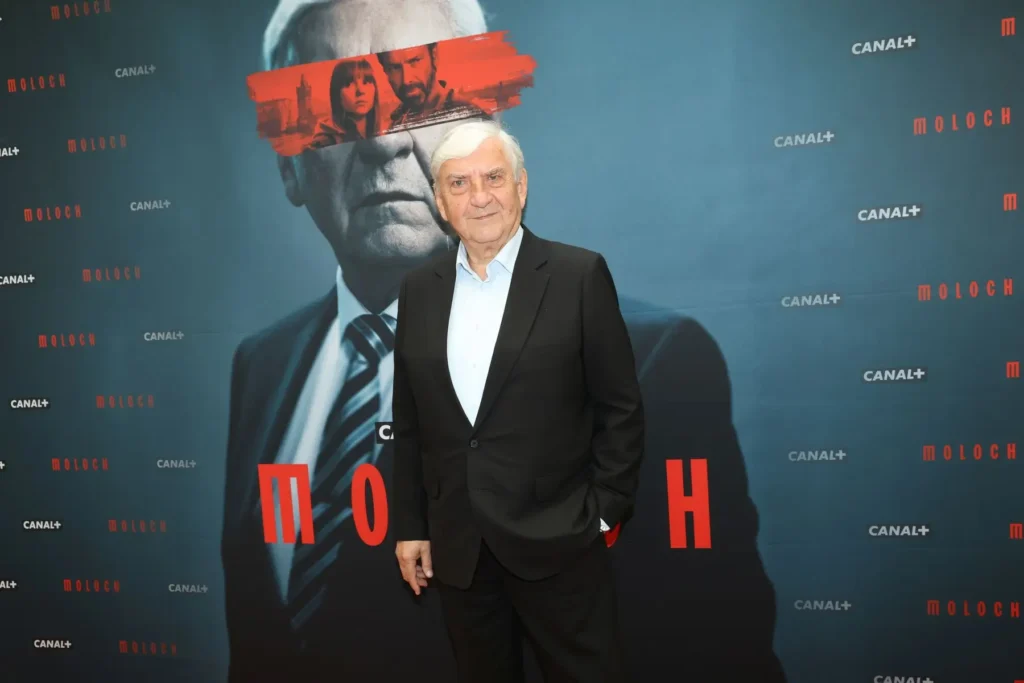Miroslav Donutil na premiéře seriálu Moloch, kde si zahrála i Dasha Plahtiy