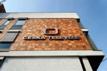 Budova s velkým nápisem Česká televize
