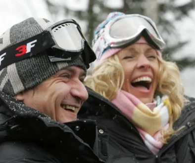 Oblíbenou českou komedií je i film Sněženky a machři, který se dokonce dočkal i pokračování.