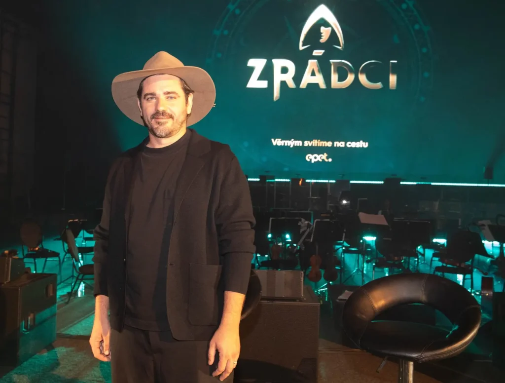 - VIPshow Vojtěch Kotek před promítáním show Zrádci
