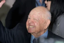 Mickey Rooney přišel díky své rodině o část jmění.