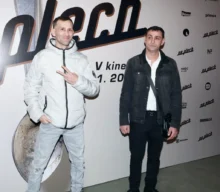 V komedii si zahráli mimo jiné bratři Oračkovi.