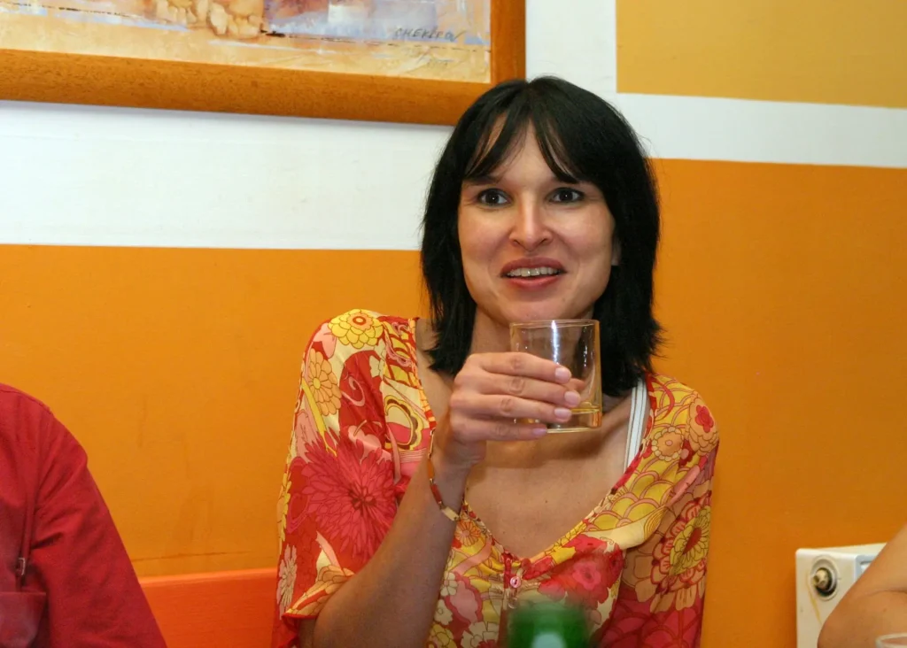 - VIPshow Spisovatelka Simona Monyová se stala obětí domácího násilí.