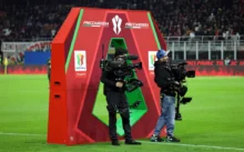 Televizní kameramani na fotbalovém hřišti