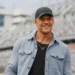 Alan Ritchson ztvárnil ve War Machine hlavní roli.