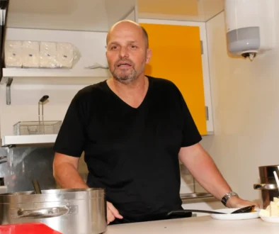 Zdeněk Pohlreich dostal jako poděkování vlastní náhrobek.