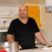 Zdeněk Pohlreich dostal jako poděkování vlastní náhrobek.