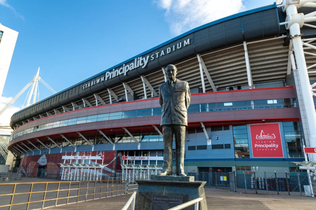 shutterstock_2290912433 - VIPshow Pohled na stadion ve Walesu
